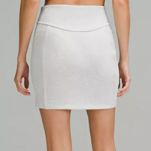NWT Lululemon Athletica Skirt - Picture 2 of 4